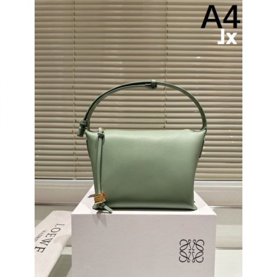Look stylish 2024SS tote bag LOEWE LOEWE Look stylish 2024SS tote bag LOEWE LOEWE