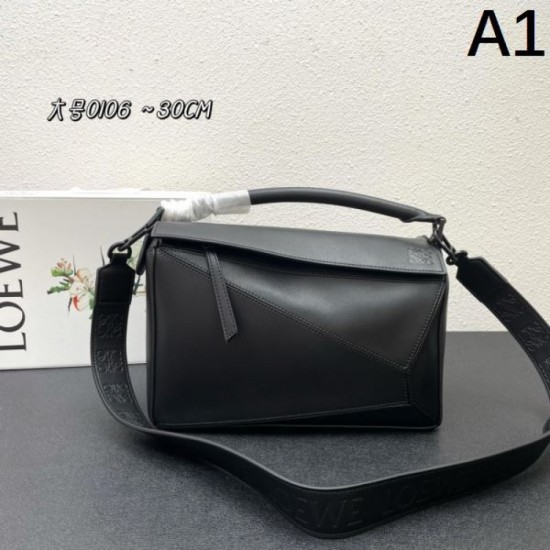 LOEWE 2024FW Overseas customers limited advance sale tote bag LOEWE 2024FW Overseas customers limited advance sale tote bag