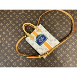 Fresh yet elegant 2024SS tote bag LOUIS VUITTON