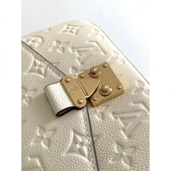 2024SS tote bag LOUIS VUITTON for a stylish impression 2024SS tote bag LOUIS VUITTON for a stylish impression