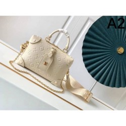 2024SS tote bag LOUIS VUITTON with great versatility