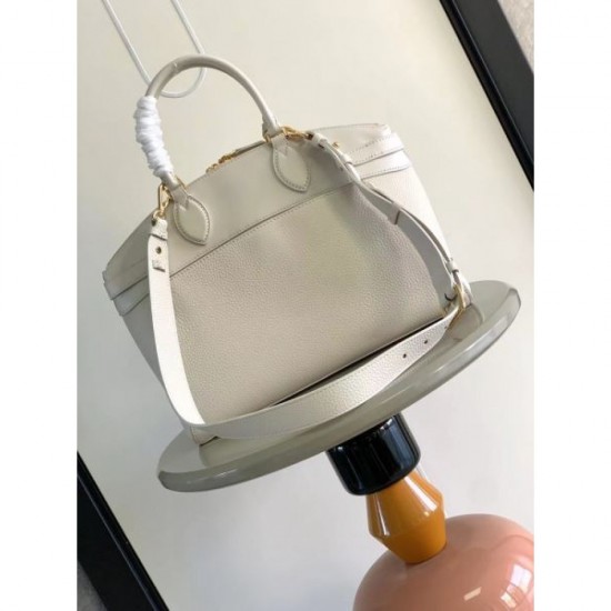 New item not in stock in Japan 2024SS tote bag LOUIS VUITTON Louis Vuitton New item not in stock in Japan 2024SS tote bag LOUIS VUITTON Louis Vuitton