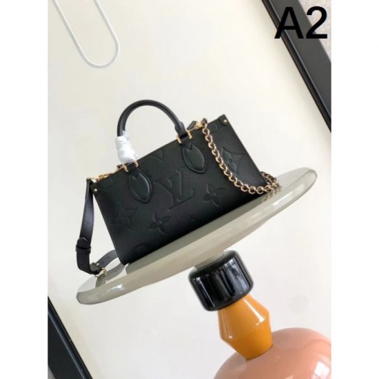 Fall in love with the new product at first sight 2024SS tote bag LOUIS VUITTON Fall in love with the new product at first sight 2024SS tote bag LOUIS VUITTON