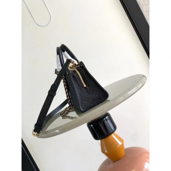 Fall in love with the new product at first sight 2024SS tote bag LOUIS VUITTON Fall in love with the new product at first sight 2024SS tote bag LOUIS VUITTON