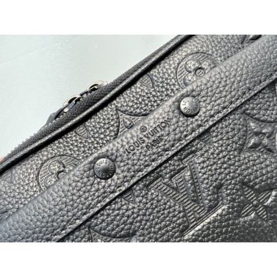 Overwhelming luxury 2024SS shoulder bag LOUIS VUITTON Overwhelming luxury 2024SS shoulder bag LOUIS VUITTON