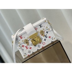 Leading Item 2024SS Shoulder Bag LOUIS VUITTON Louis Vuitton