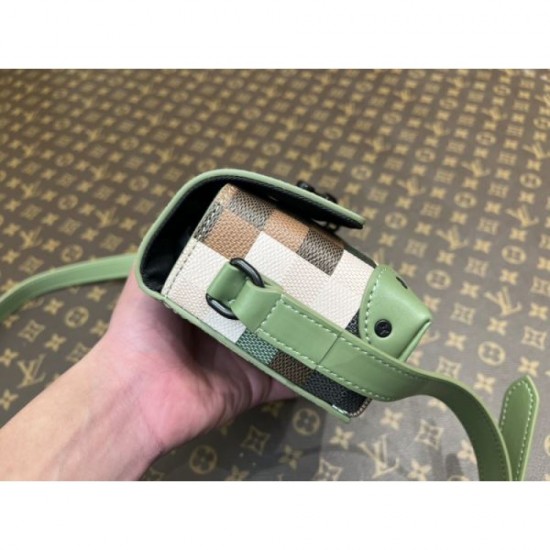 Also as a limited gift 2024SS shoulder bag LOUIS VUITTON Louis Vuitton Also as a limited gift 2024SS shoulder bag LOUIS VUITTON Louis Vuitton