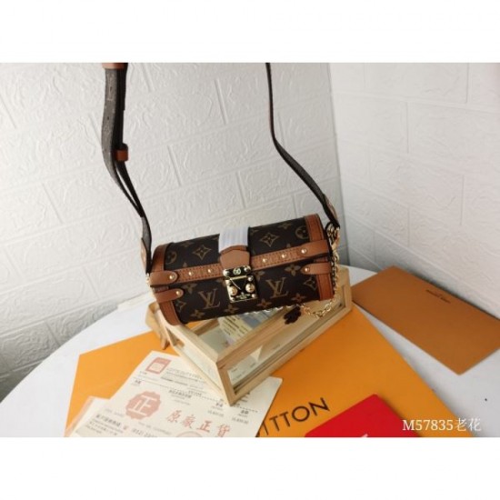 The boom is heating up again 2024SS shoulder bag LOUIS VUITTON The boom is heating up again 2024SS shoulder bag LOUIS VUITTON