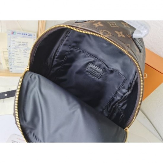 Outstanding breathability 2024SS backpack LOUIS VUITTON Louis Vuitton Outstanding breathability 2024SS backpack LOUIS VUITTON Louis Vuitton