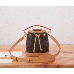 Not yet available in Japan 2024SS tote bag LOUIS VUITTON Louis Vuitton