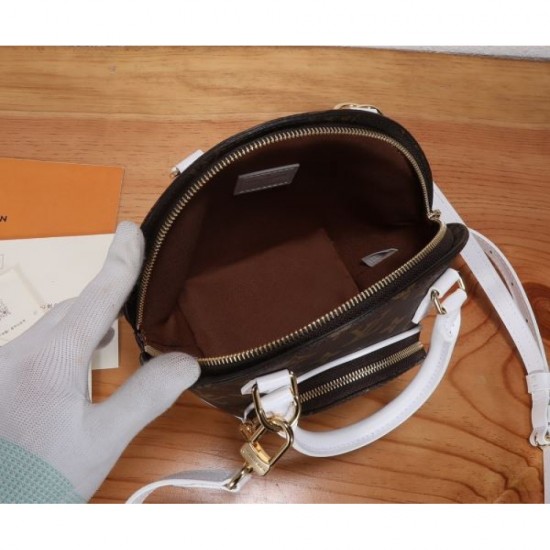 Latest and fashionable 2024SS tote bag LOUIS VUITTON Latest and fashionable 2024SS tote bag LOUIS VUITTON