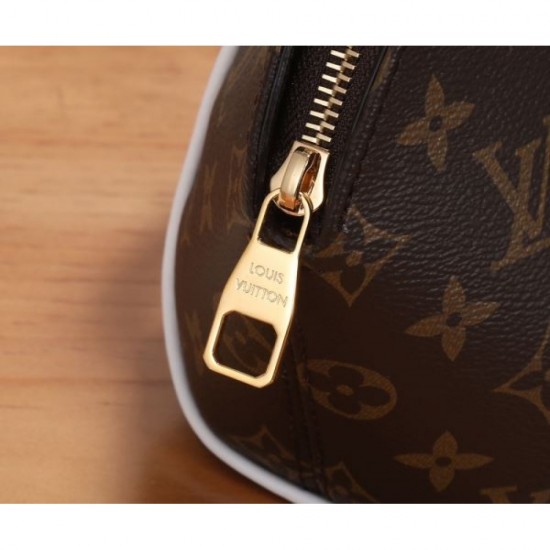 Latest and fashionable 2024SS tote bag LOUIS VUITTON Latest and fashionable 2024SS tote bag LOUIS VUITTON