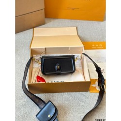 Recommended Sale 2024SS Shoulder Bag LOUIS VUITTON Louis Vuitton