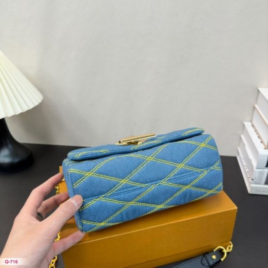 Limited Time Sale 2024SS Shoulder Bag LOUIS VUITTON Louis Vuitton Limited Time Sale 2024SS Shoulder Bag LOUIS VUITTON Louis Vuitton