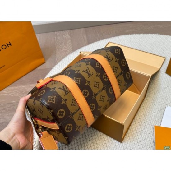New Limited Sale 2024SS Shoulder Bag LOUIS VUITTON Louis Vuitton New Limited Sale 2024SS Shoulder Bag LOUIS VUITTON Louis Vuitton