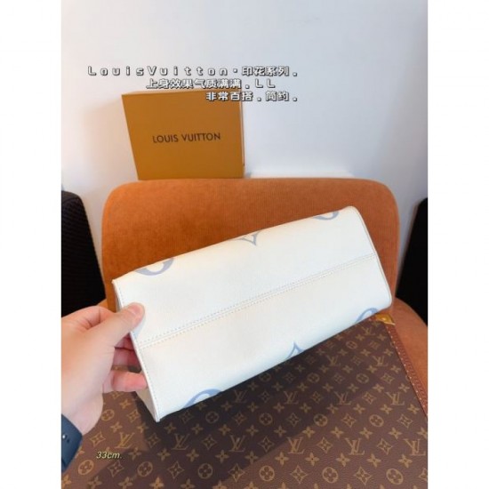 Comfortable 2024SS tote bag LOUIS VUITTON Louis Vuitton Comfortable 2024SS tote bag LOUIS VUITTON Louis Vuitton