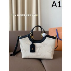Attractive comfort 2024SS tote bag LOUIS VUITTON