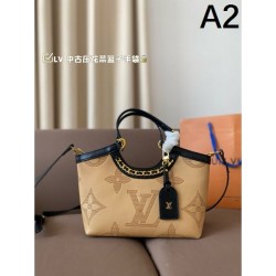 Attractive comfort 2024SS tote bag LOUIS VUITTON