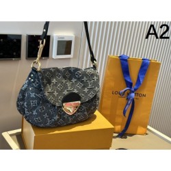 Attract attention 2024SS tote bag LOUIS VUITTON Louis Vuitton