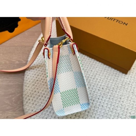 Support soars 2024SS tote bag LOUIS VUITTON Louis Vuitton Support soars 2024SS tote bag LOUIS VUITTON Louis Vuitton