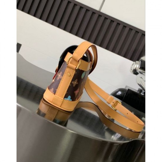 2024SS boom is heating up again LOUIS VUITTON Shoulder bag 2024SS boom is heating up again LOUIS VUITTON Shoulder bag