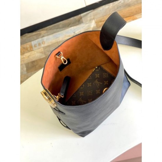 2024SS Highlights LOUIS VUITTON Louis Vuitton tote bag 2024SS Highlights LOUIS VUITTON Louis Vuitton tote bag