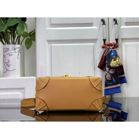 LOUIS VUITTON 2024FW Limited gift shoulder bag LOUIS VUITTON 2024FW Limited gift shoulder bag