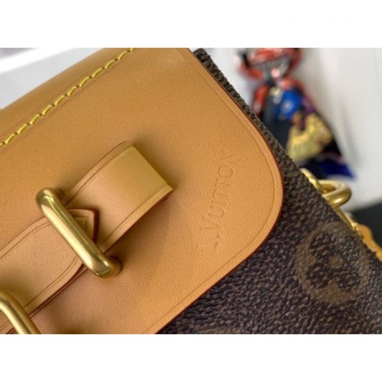 LOUIS VUITTON 2024FW Limited gift shoulder bag LOUIS VUITTON 2024FW Limited gift shoulder bag