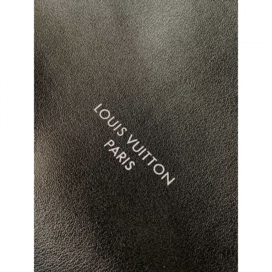 LOUIS VUITTON Louis Vuitton 2024FW Hot Topic Tote Bag LOUIS VUITTON Louis Vuitton 2024FW Hot Topic Tote Bag
