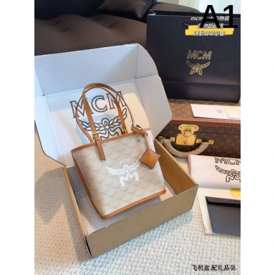 Spring-like seasonal feeling 2024SS tote bag MCM MCM Spring-like seasonal feeling 2024SS tote bag MCM MCM