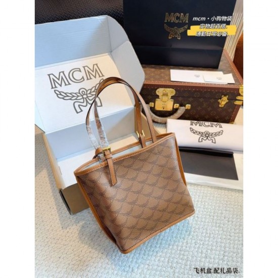Spring-like seasonal feeling 2024SS tote bag MCM MCM Spring-like seasonal feeling 2024SS tote bag MCM MCM