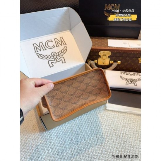 Spring-like seasonal feeling 2024SS tote bag MCM MCM Spring-like seasonal feeling 2024SS tote bag MCM MCM