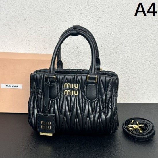 Very popular and cheap 2024SS tote bag MIU MIU Miu Miu Very popular and cheap 2024SS tote bag MIU MIU Miu Miu