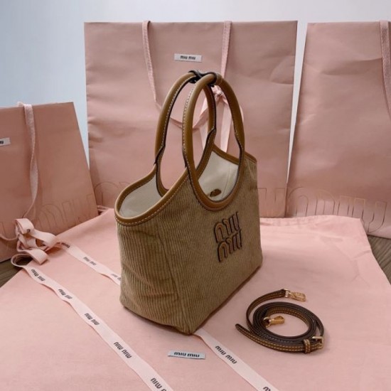 This summer's No. 1 2024SS tote bag MIU MIU Miu Miu This summer's No. 1 2024SS tote bag MIU MIU Miu Miu