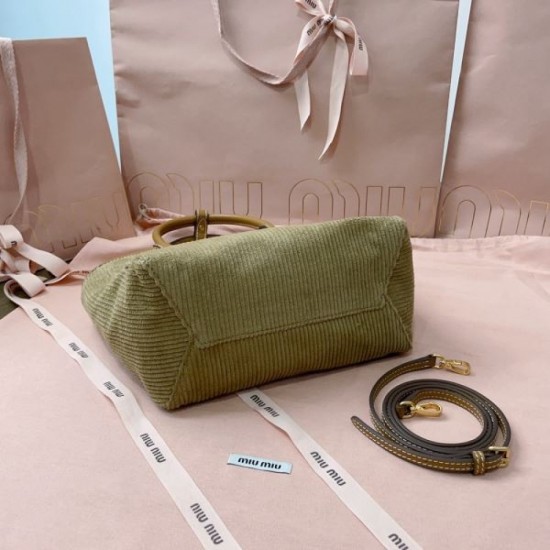 This summer's No. 1 2024SS tote bag MIU MIU Miu Miu This summer's No. 1 2024SS tote bag MIU MIU Miu Miu