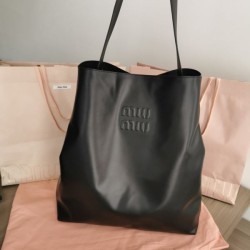 Easy to wear colors 2024SS tote bag MIU MIU Miu Miu