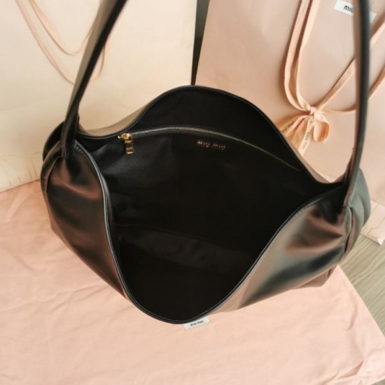 Advance sale limited 2024SS tote bag MIU MIU Miu Miu Advance sale limited 2024SS tote bag MIU MIU Miu Miu