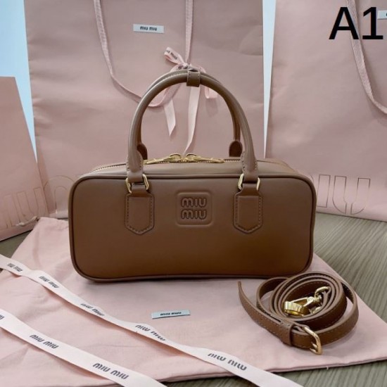 Overseas limited new item 2024SS tote bag MIU MIU Miu Miu Overseas limited new item 2024SS tote bag MIU MIU Miu Miu