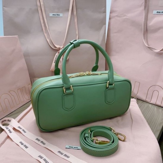 Overseas limited new item 2024SS tote bag MIU MIU Miu Miu Overseas limited new item 2024SS tote bag MIU MIU Miu Miu