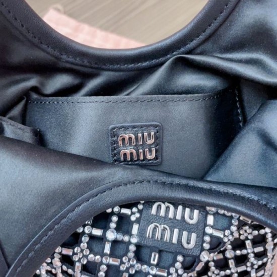 This year, we are planning ahead 2024SS tote bag MIU MIU This year, we are planning ahead 2024SS tote bag MIU MIU