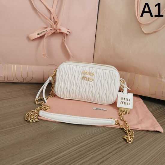 In stock now available 2024SS Shoulder Bag MIU MIU Miu Miu In stock now available 2024SS Shoulder Bag MIU MIU Miu Miu