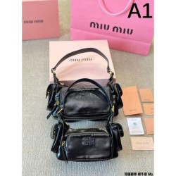 This time it's sold out! 2024SS Tote Bag MIU MIU Miu Miu