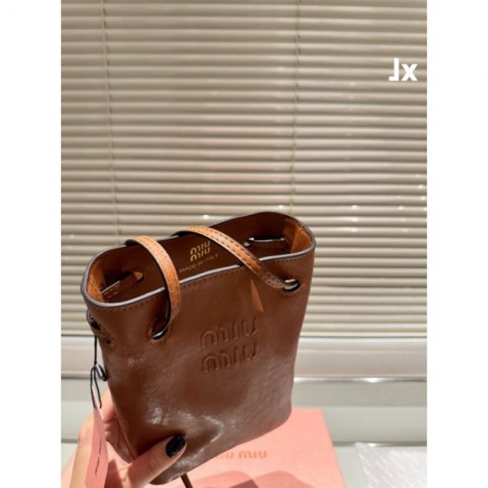 Stylish Style 2024SS Tote Bag MIU MIU Miu Miu Stylish Style 2024SS Tote Bag MIU MIU Miu Miu