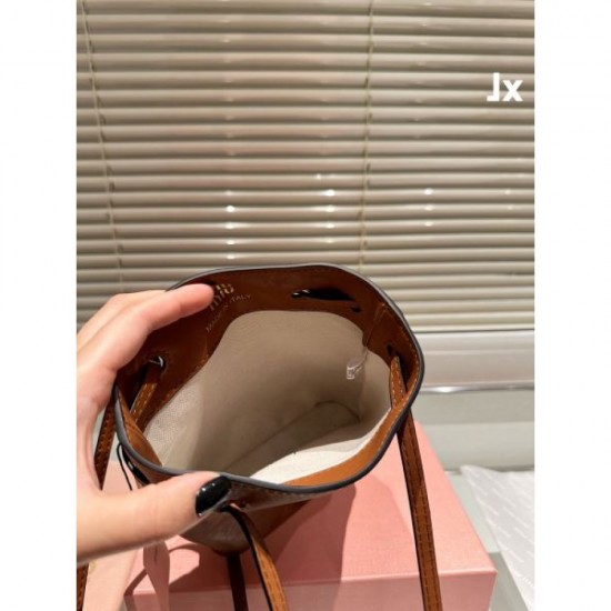 Stylish Style 2024SS Tote Bag MIU MIU Miu Miu Stylish Style 2024SS Tote Bag MIU MIU Miu Miu