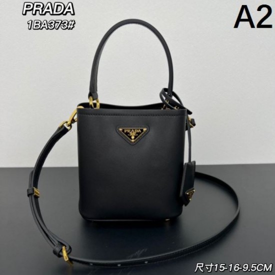 This year's excellent item 2024SS tote bag PRADA