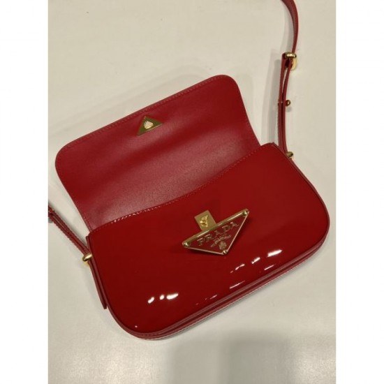 As long as you keep this in mind, you'll be fine! 2024SS Shoulder Bag PRADA Prada As long as you keep this in mind, you'll be fine! 2024SS Shoulder Bag PRADA Prada
