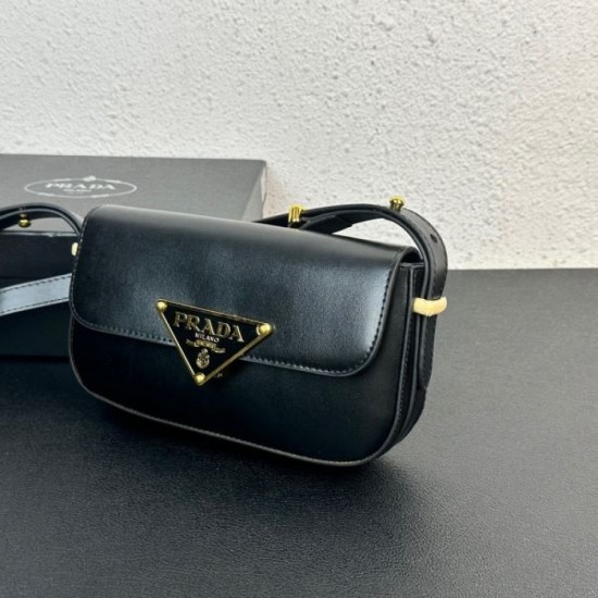 The cutting edge of fashion! 2024SS Shoulder Bag PRADA Prada The cutting edge of fashion! 2024SS Shoulder Bag PRADA Prada