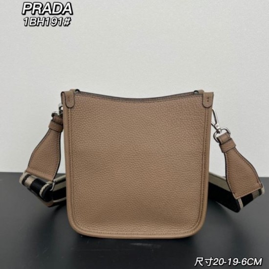 Outstanding Attractive Item 2024SS Shoulder Bag PRADA Outstanding Attractive Item 2024SS Shoulder Bag PRADA