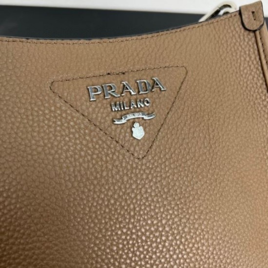 Outstanding Attractive Item 2024SS Shoulder Bag PRADA Outstanding Attractive Item 2024SS Shoulder Bag PRADA