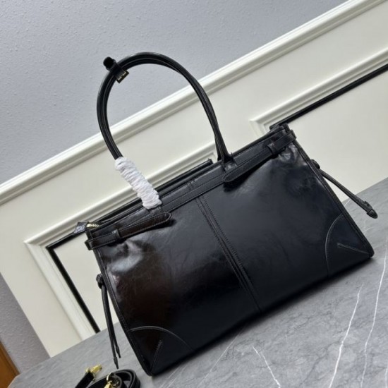 The overwhelmingly popular fashionable 2024SS tote bag PRADA The overwhelmingly popular fashionable 2024SS tote bag PRADA